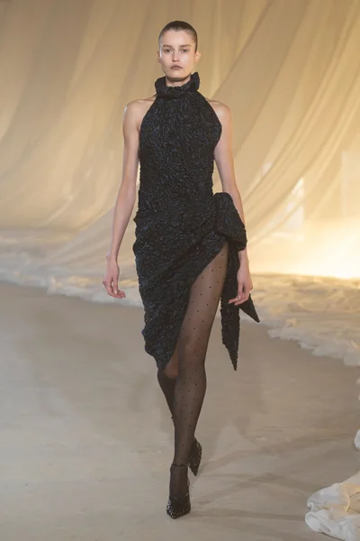 Look 43